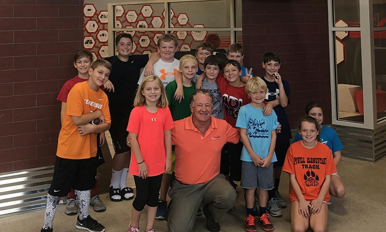 Joe Hollingsworth with Junior Achievement students